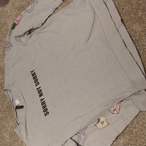 H&M "Sorry Not Sorry" Long-Sleeve Top - Picture 1 of 2